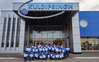 Bison en Dyka geven training aan verkoopteam Kuldipsingh